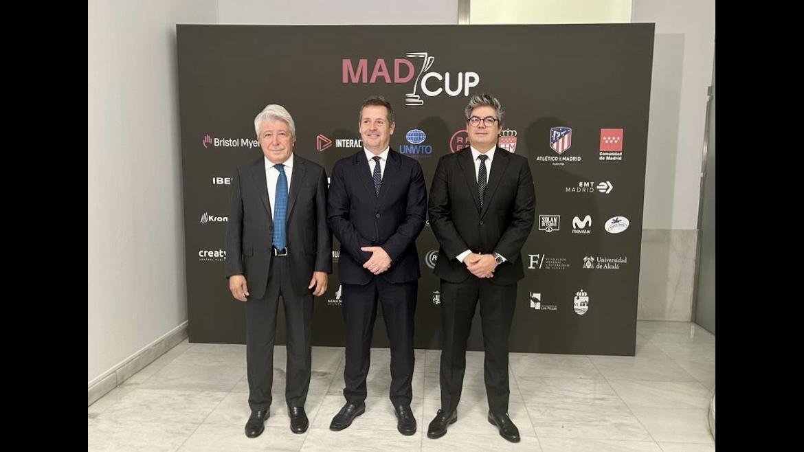 El consejero Mariano de Paco Serrano durante la presentación de los resultados de la III Edición del torneo MADCUP