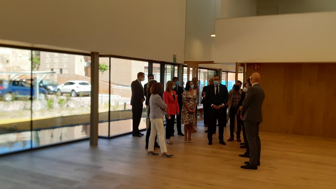 Enrique López durante su visita a una nueva infraestructura judicial en Alcalá de Henares