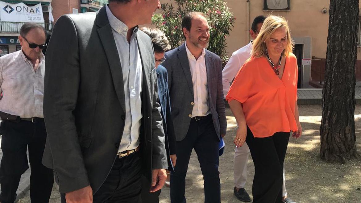 Gonzalo visita la zona declarada Área de Regeneración y Renovación Urbana por el Gobierno regional 