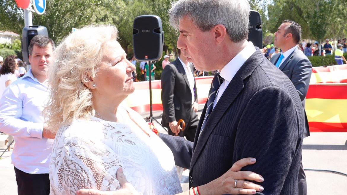 Ángeles Pedraza y Ángel Garrido Ángeles Pedraza y Ángel Garrido