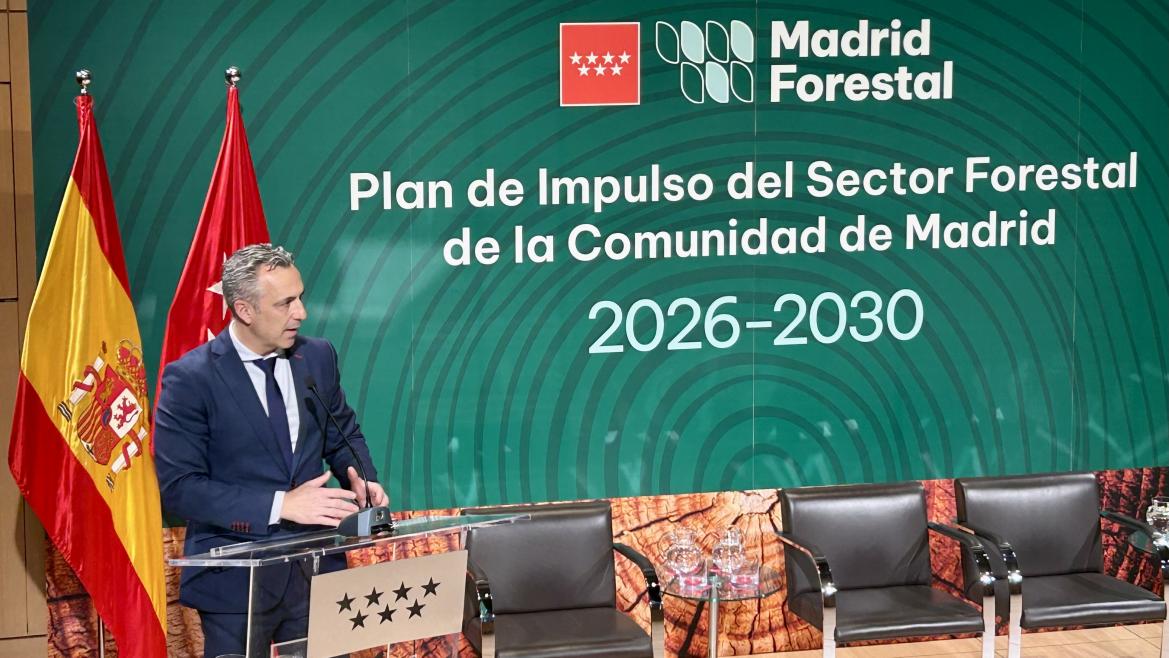 El consejero Carlos Novillo durante la presentación