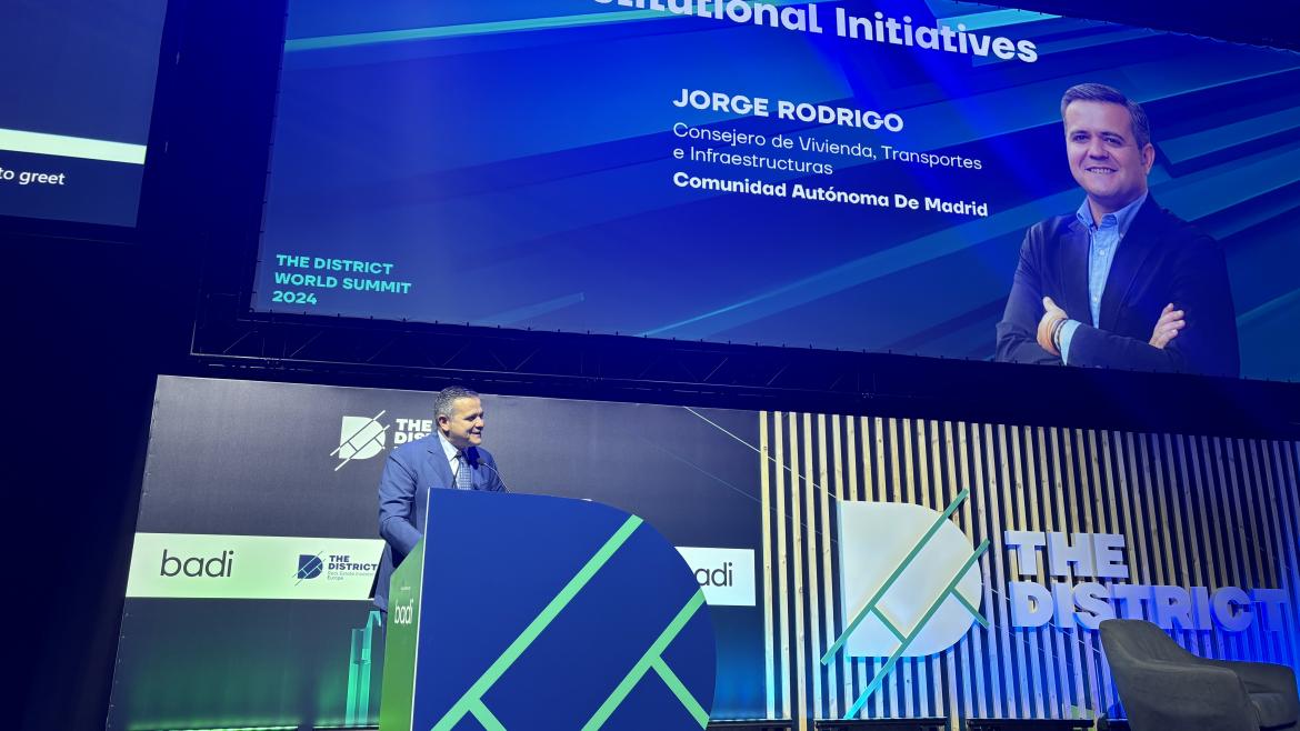 El consejero Jorge Rodrigo durante su visita a The District 2024