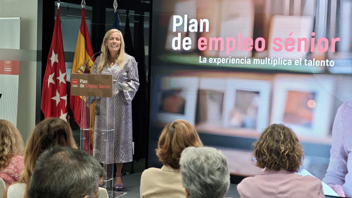 La consejera Rocío Albert durante la presentación del Plan de Empleo Sénior