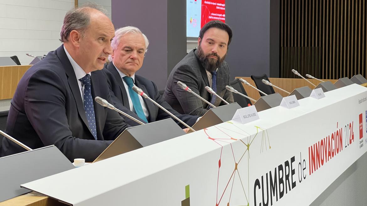 El consejero Miguel López-Valverde durante la inauguración de la Cumbre de Innovación de la CEIM