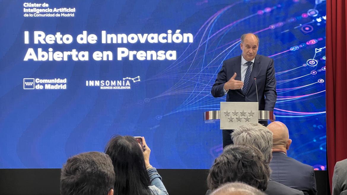 López-Valverde participa en el I Programa de Innovación Abierta en Prensa del Clúster de IA El consejero Miguel López-Valverde en el I Programa de Innovación Abierta en Prensa del Clúster de IA