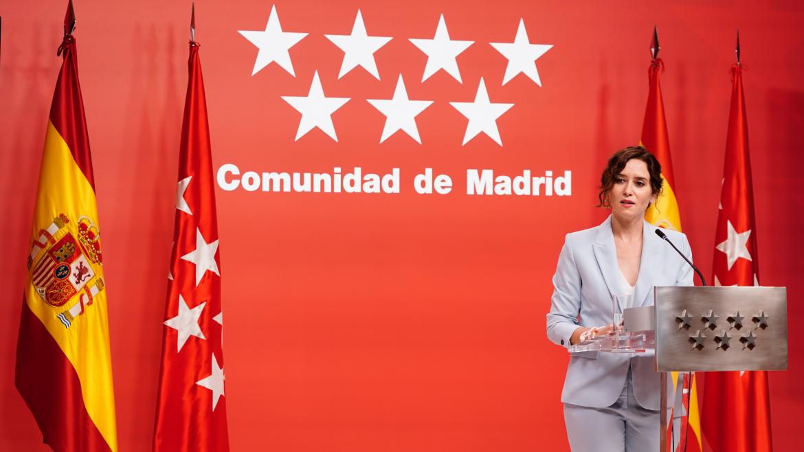 Isabel Díaz Ayuso hablando en rueda de prensa