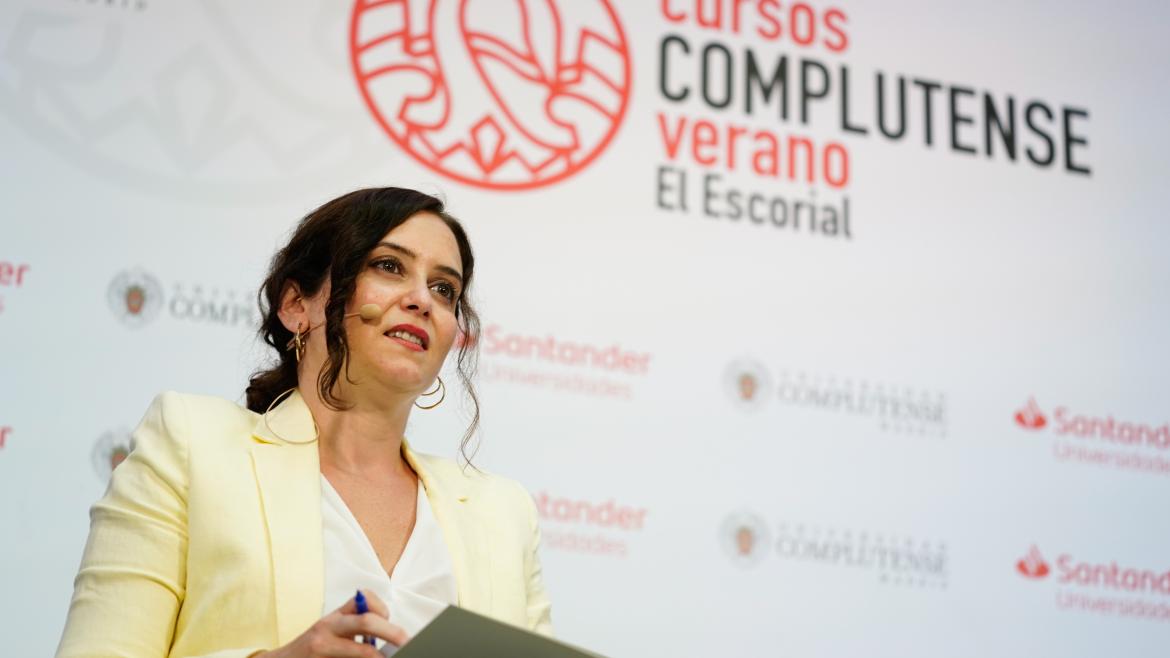 Isabel Díaz Ayuso participa en los cursos de verano de la Universidad Complutense Isabel Díaz Ayuso en los cursos de verano de la Universidad Complutense