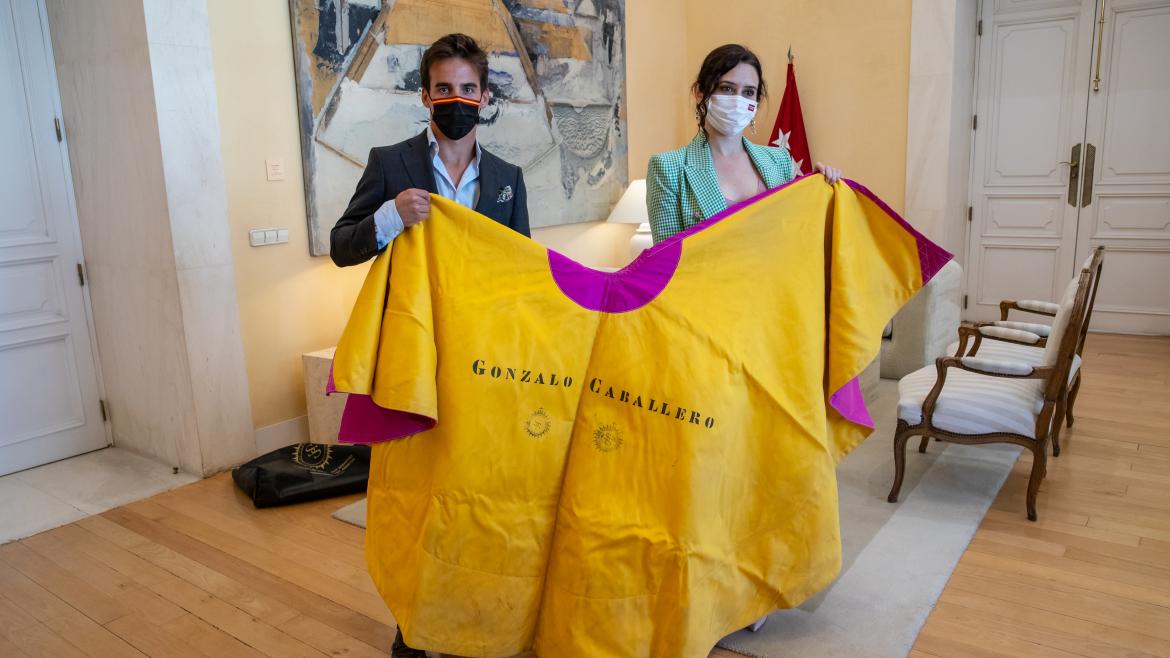 isabel_diaz_ayuso_se_reune_con_el_torero_gonzalo_caballero.jpg Isabel Díaz Ayuso se reúne con el torero Gonzalo Caballero