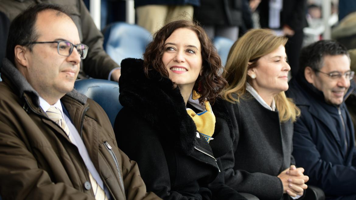 Isabel Díaz Ayuso dentro del estadio