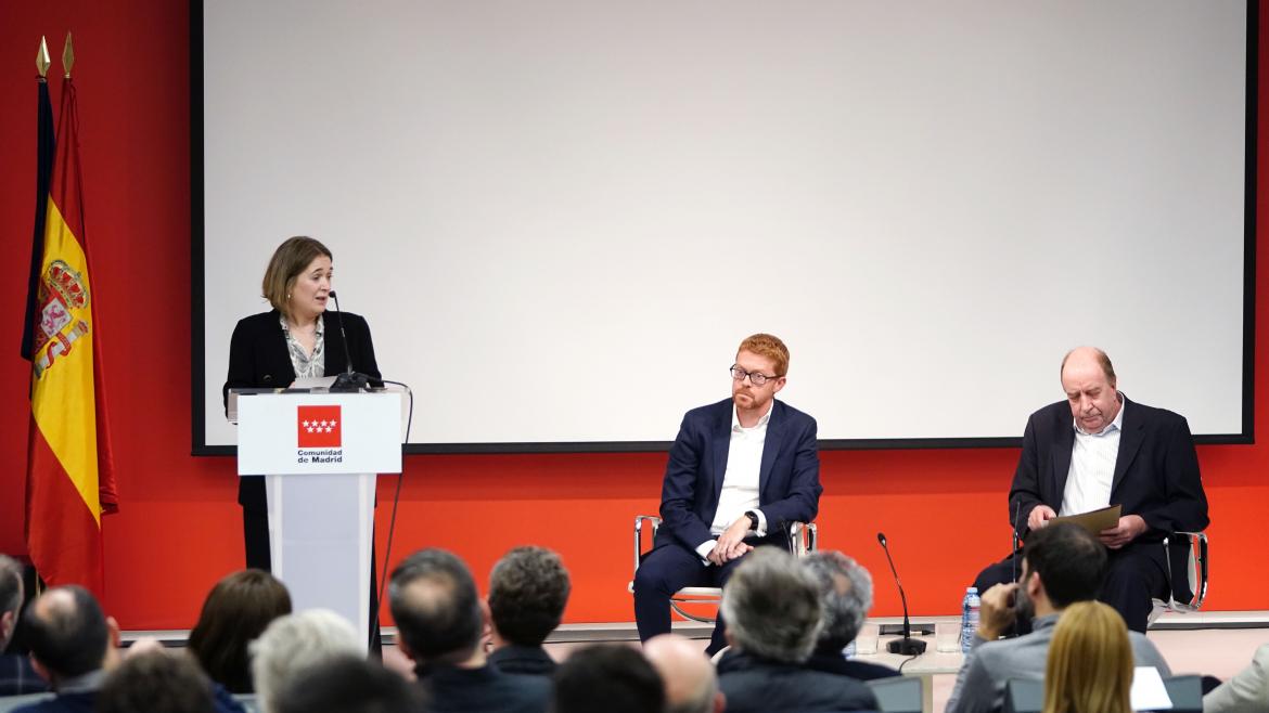 La Comunidad de Madrid inaugura un nuevo programa de encuentros con la industria cultural Marta Rivera de la Cruz participa en el foro