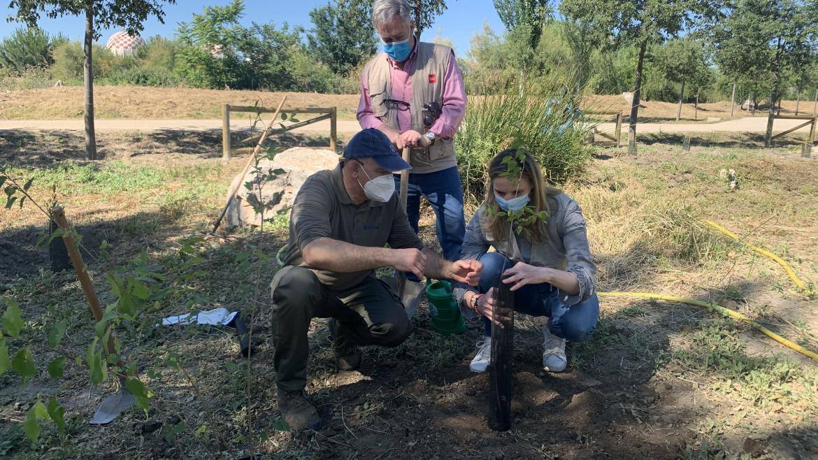 Paloma Martín durante su visita a Bosquesur