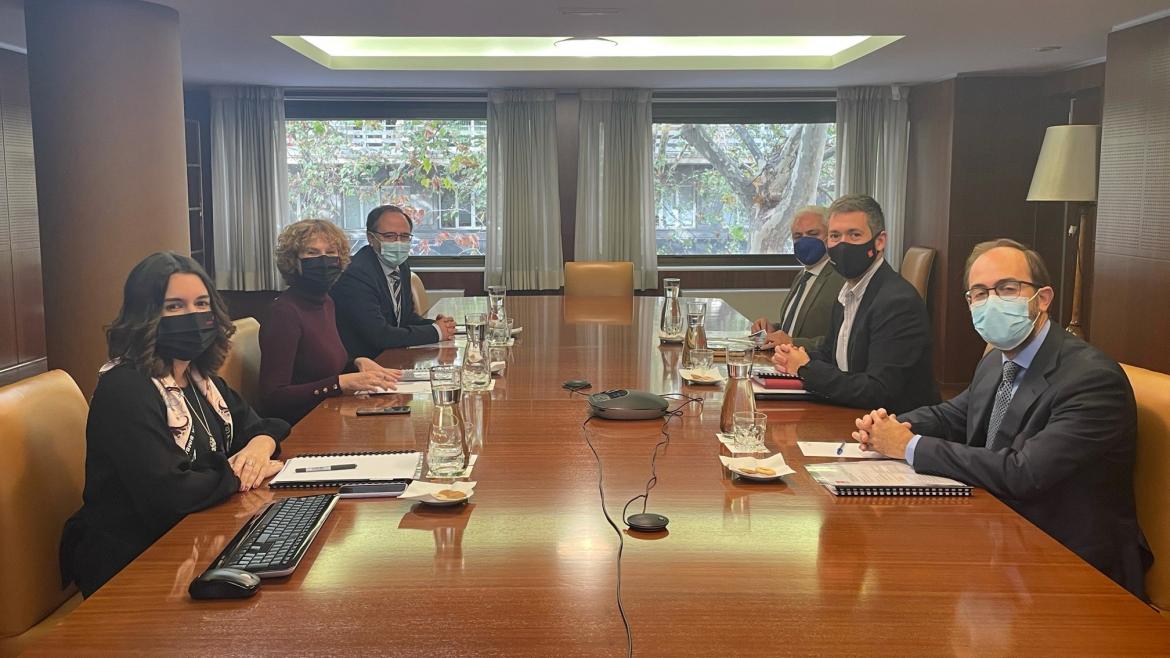 Miguel Ángel García visita la Oficina Técnica de Apoyo a Proyectos Europeos Miguel Ángel García durante su visita a la Oficina Técnica de Apoyo a Proyectos Europeos