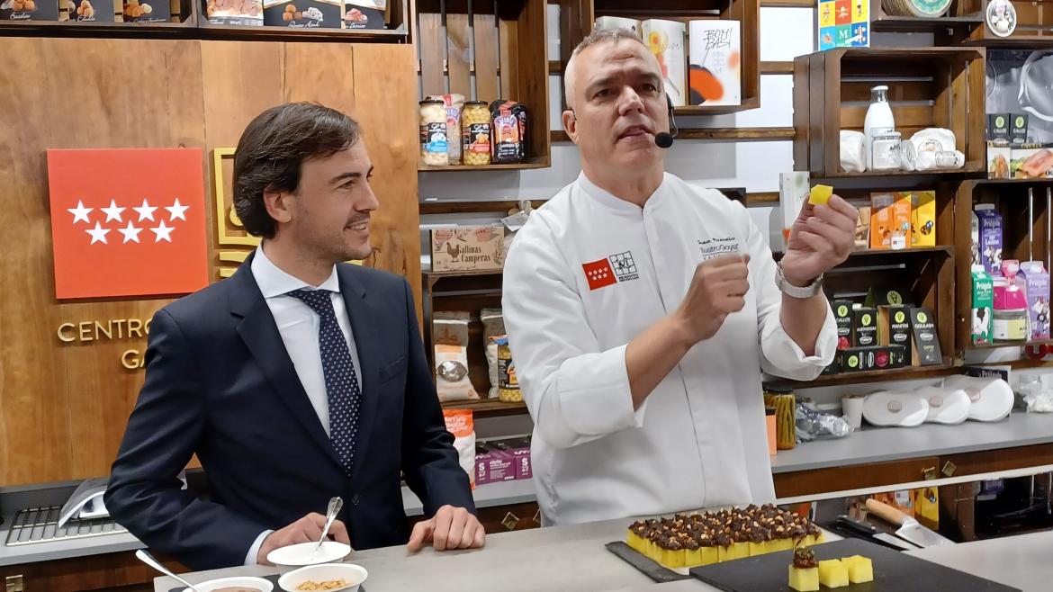 El consejero durante la presentación de la campaña