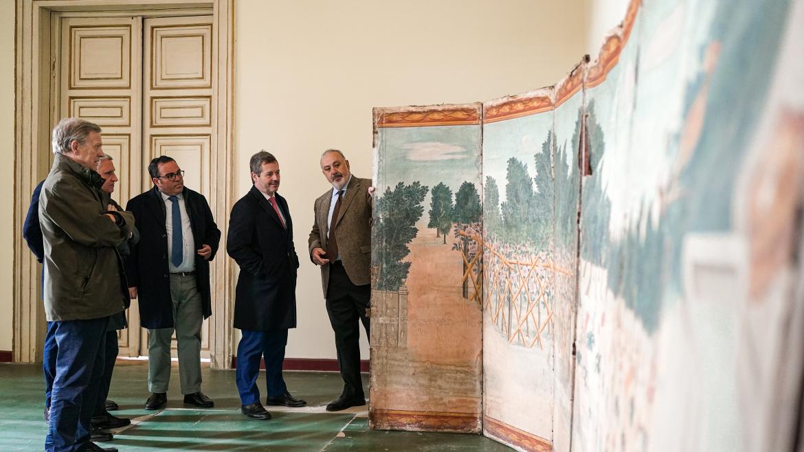 El consejero Mariano de Paco Serrano durante su visita al Palacio del Infante Don Luis