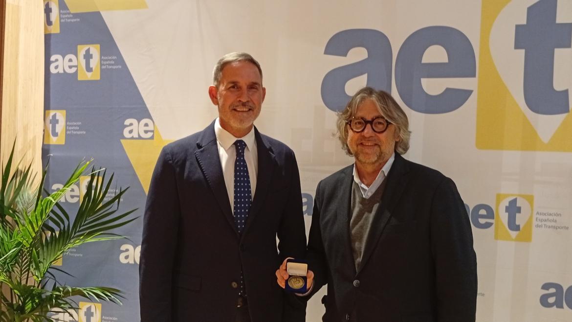 La Comunidad de Madrid, distinguida con la Medalla al Mérito en el Transporte por los 40 años del CRTM El viceconsejero José María García