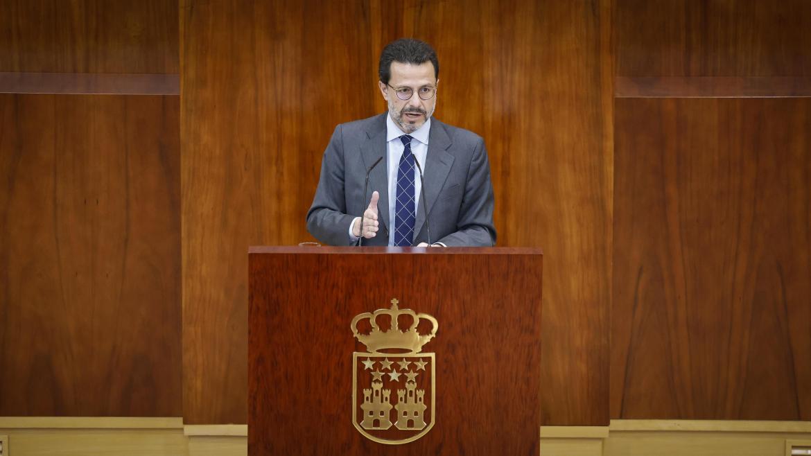 El consejero de Economía, Javier Fernández-Lasquetty, comparece en la Asamblea regional El consejero de Economía durante su comparecencia en la Asamblea regional