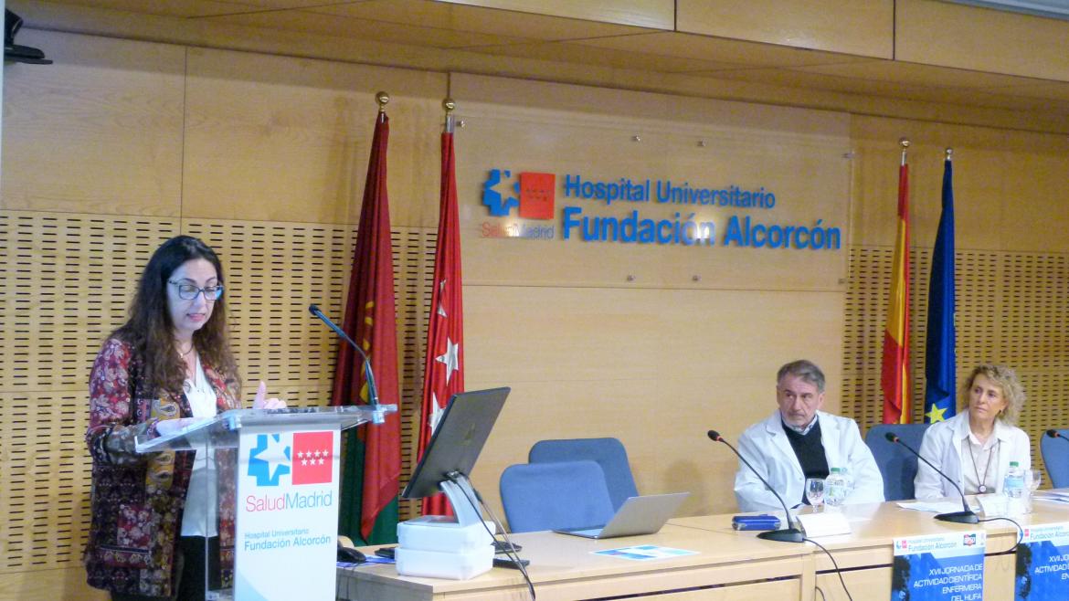 La Directora General de Investigación inaugura la jornada con el gerente y la directora de enfermería del hospital La Directora General de Investigación inaugura la jornada con el gerente y la directora de enfermería del HUFA