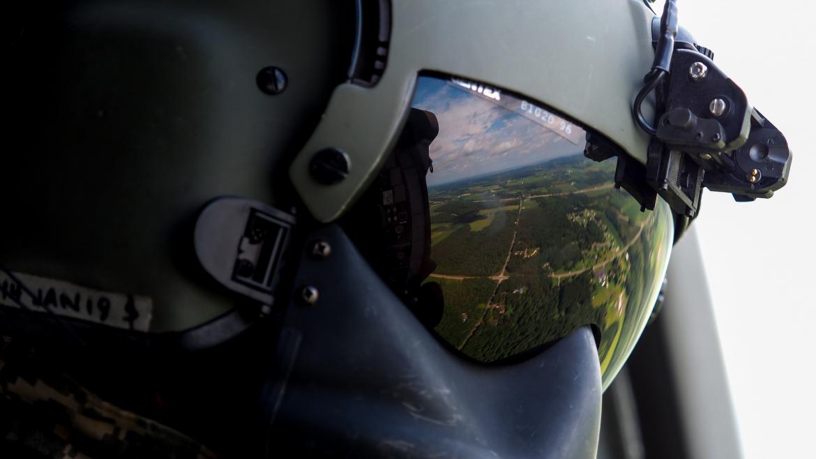 Casco piloto militar