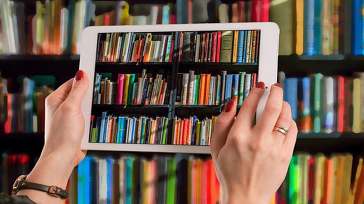 Tablet en biblioteca Tablet en biblioteca