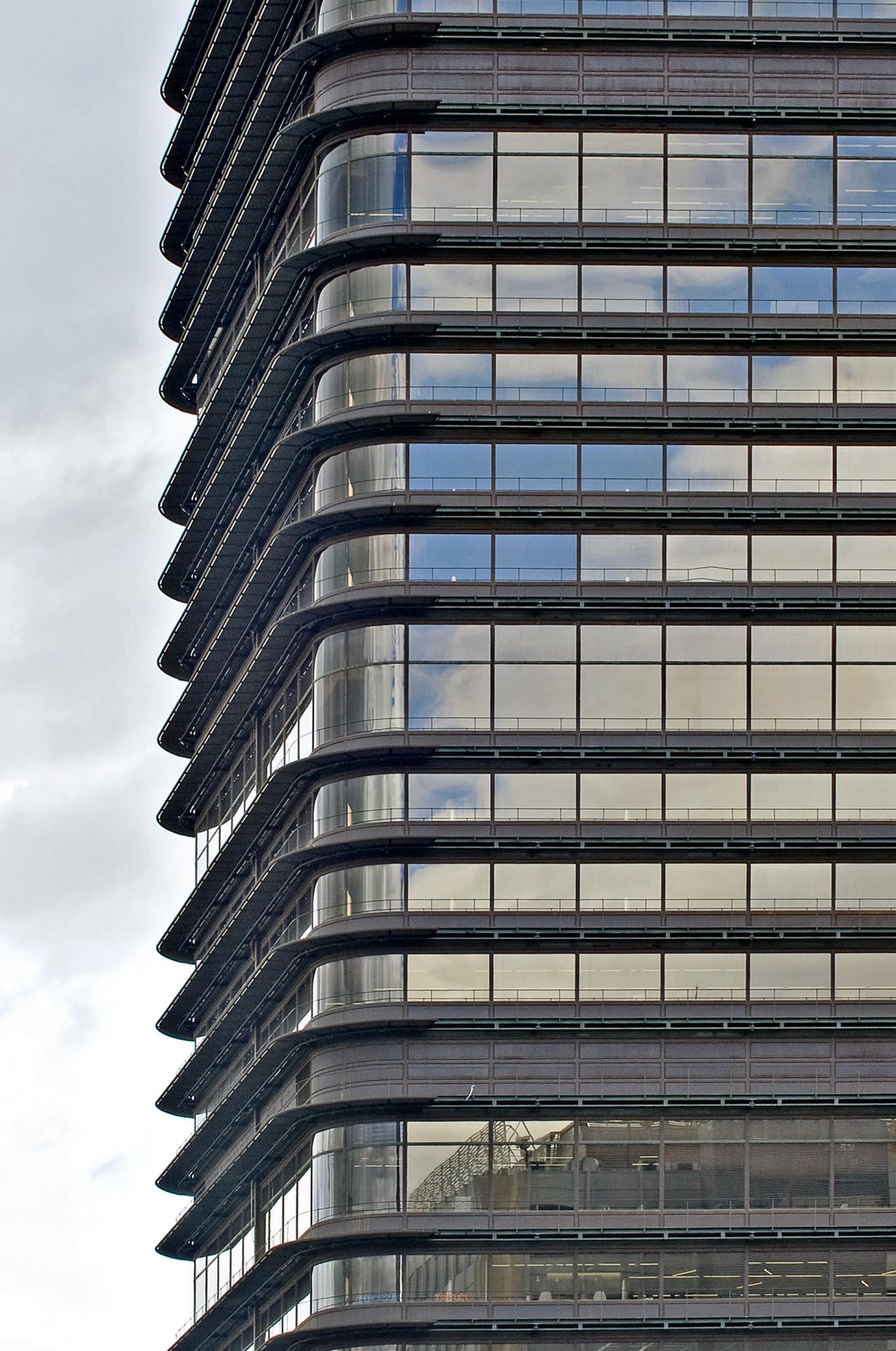 Edificio Castellana, 81 