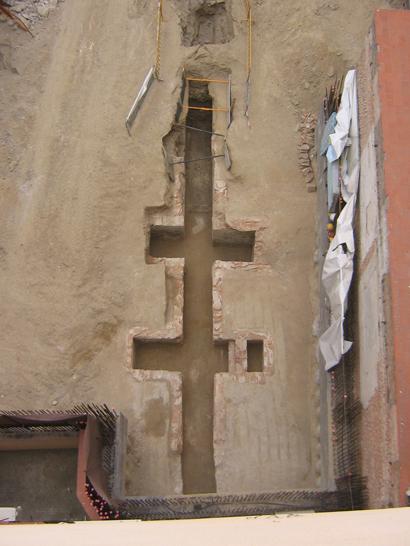 Imagen de la excavación arqueológica en la calle Santiago 5