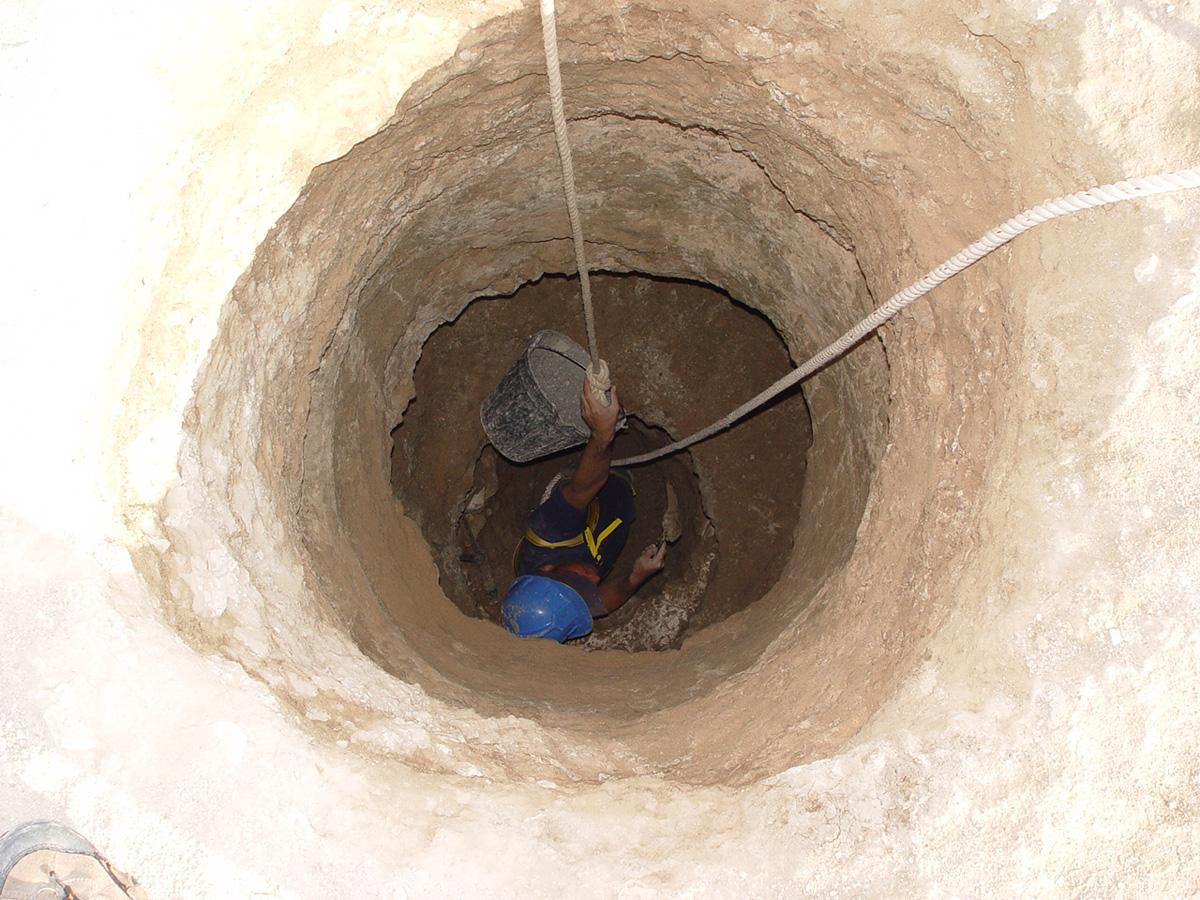 Excavacion_arqueologica_de_un_pozo Imagen excavacion arqueologica de un pozo