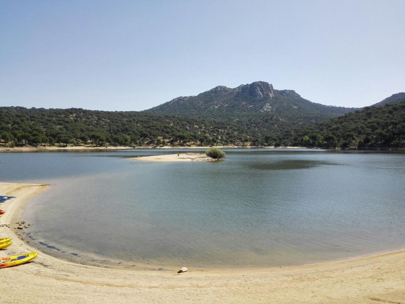 Pantano de San Juan - Virgen de la Nueva Imagen de la Zona de Baño de Virgen de la Nueva en el Pantano de San Juan