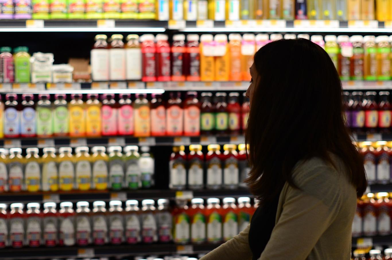 Mujer comprando