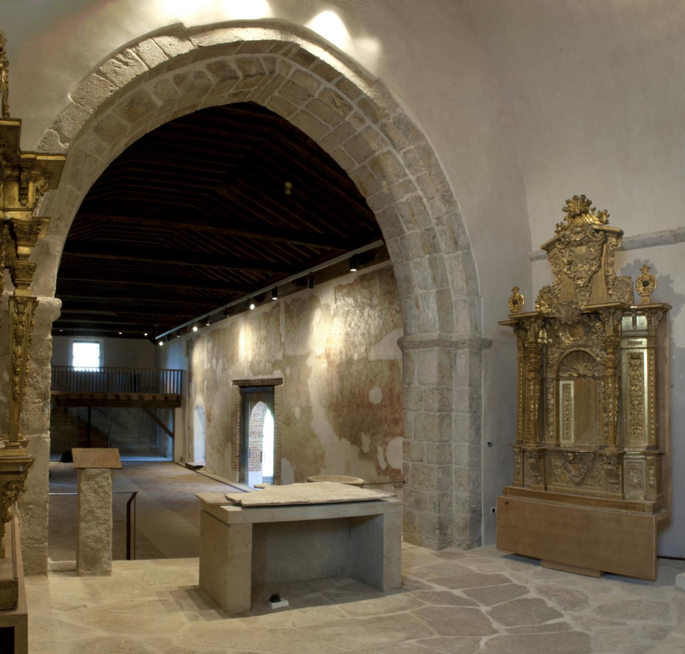 Vista interior desde el altar de la iglesia parroquial de Santo Domingo de Silos en Prádena del Rincón  la iglesia parroquial de Santo Domingo de Silos