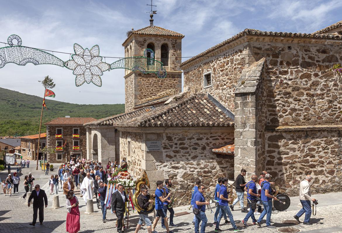 Beatriz González Garganta de los Montes fiestas