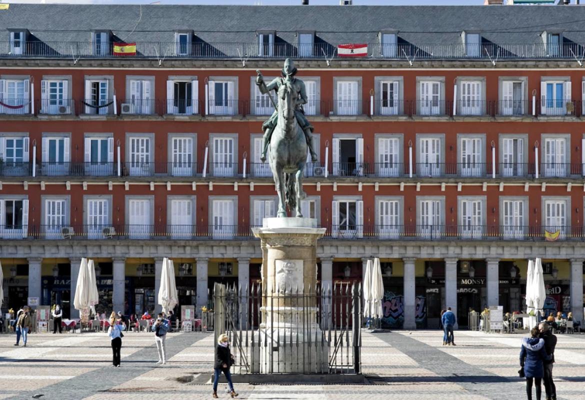 Monumento Ecuestre al Rey Felipe III, en la Plaza Mayor de Madrid Monumento Ecuestre al Rey Felipe III