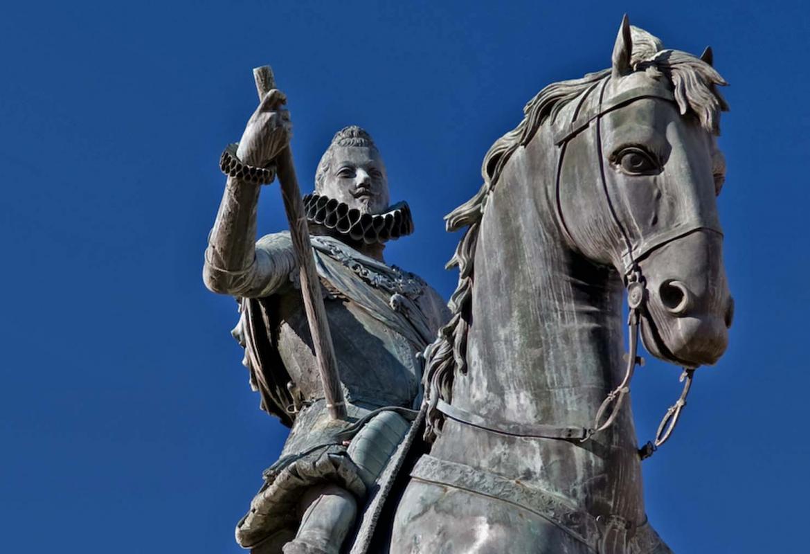 Monumento Ecuestre al Rey Felipe III, en la Plaza Mayor de Madrid Monumento Ecuestre al Rey Felipe III