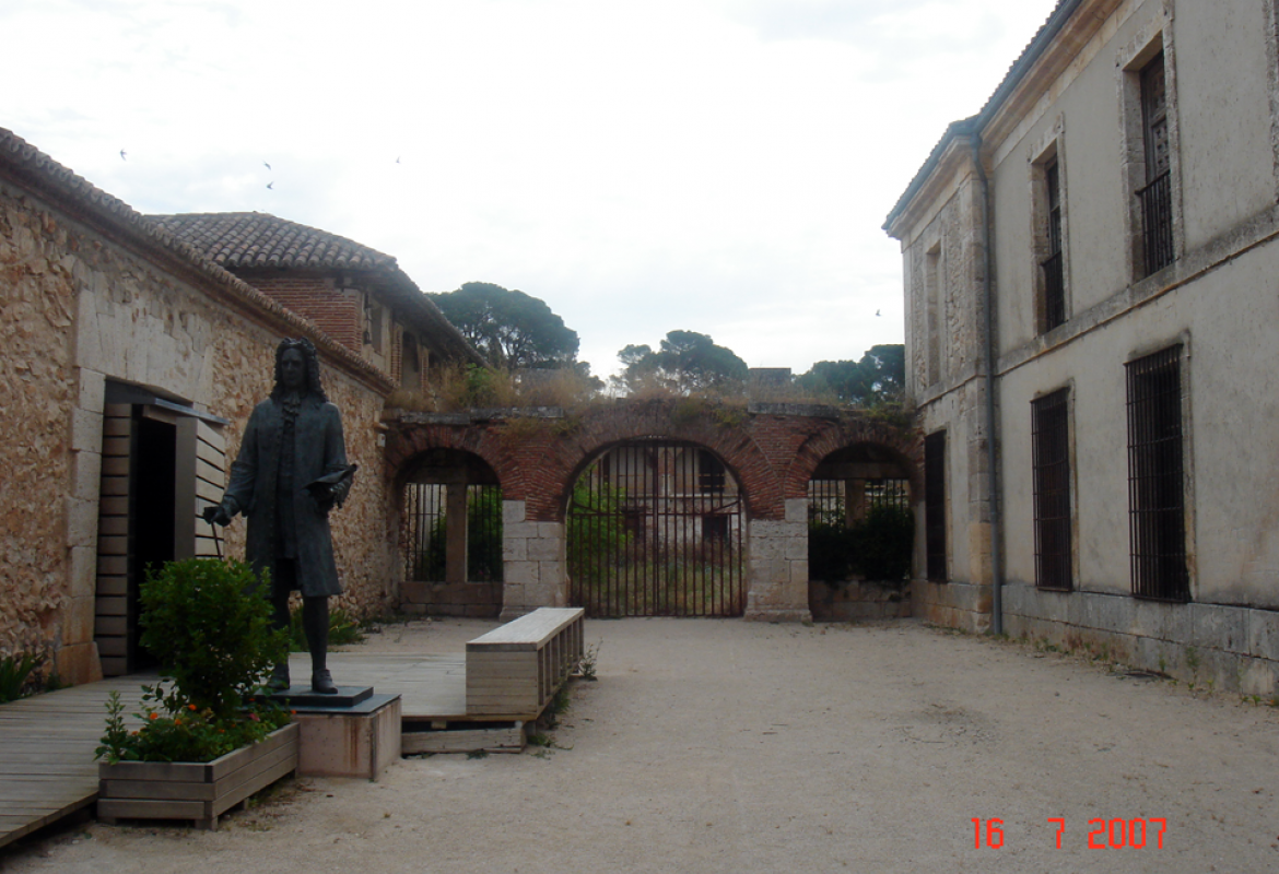 Caballerizas del Palacio de Goyeneche