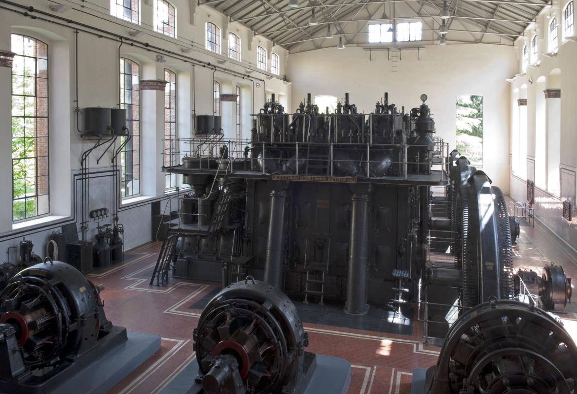 Sala de máquinas de la Antigua Central Eléctrica de Pacífico, en Madrid La Antigua Central Eléctrica de Pacífico, en Madrid