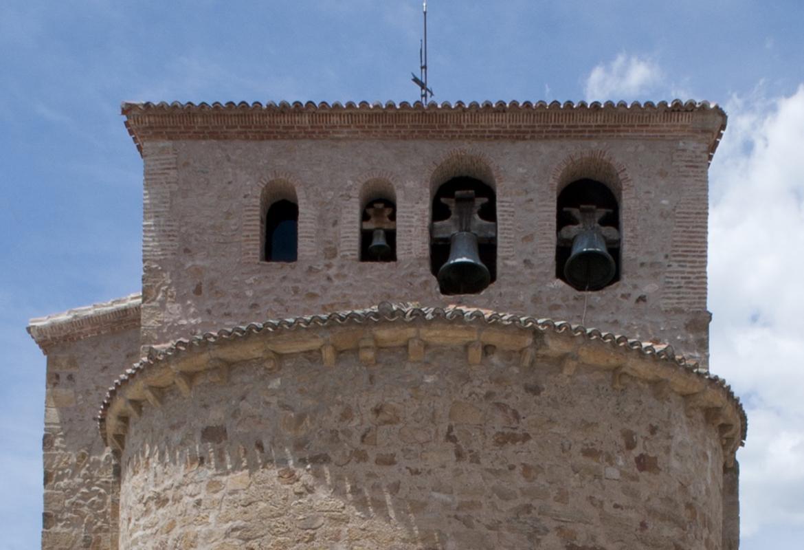 Abside y campanario de la iglesia parroquial de Santo Domingo de Silos en Prádena del Rincón Iglesia parroquial de Santo Domingo de Silos en Prádena del Rincón