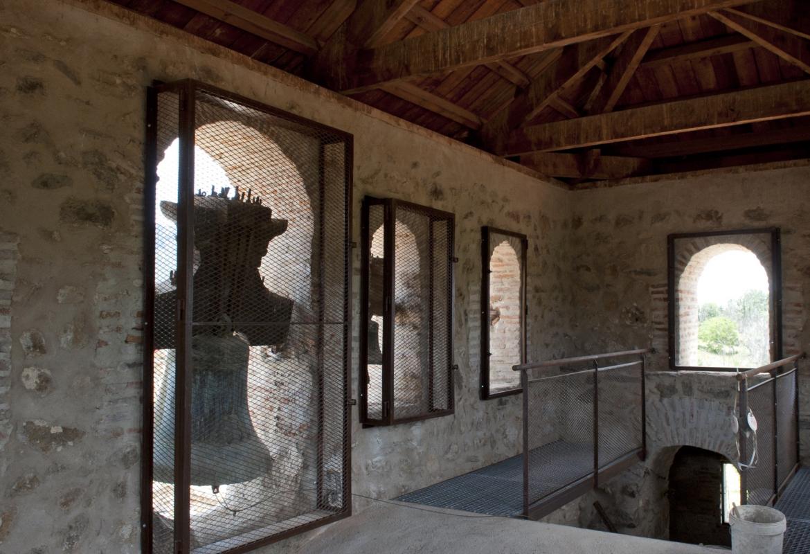 Interior del campanario de la iglesia parroquial de Santo Domingo de Silos en Prádena del Rincón Iglesia parroquial de Santo Domingo de Silos en Prádena del Rincón