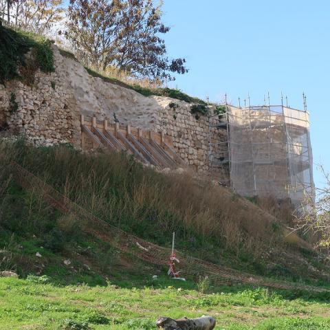 Intervenciones en los apeos imagen de los apeos del muralla