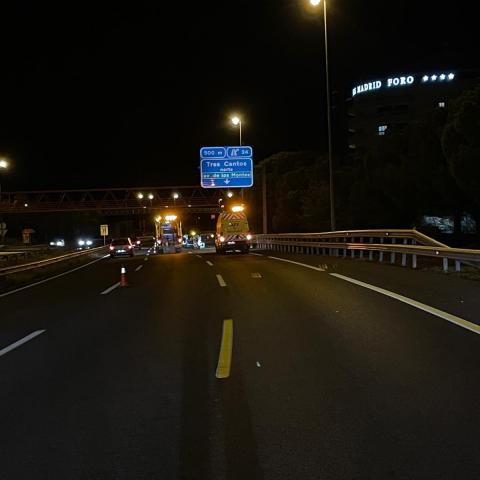 imagen inicio obra M-607 tercer carril nocturna2
