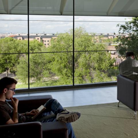 Biblioteca Luis Rosales (Carabanchel)