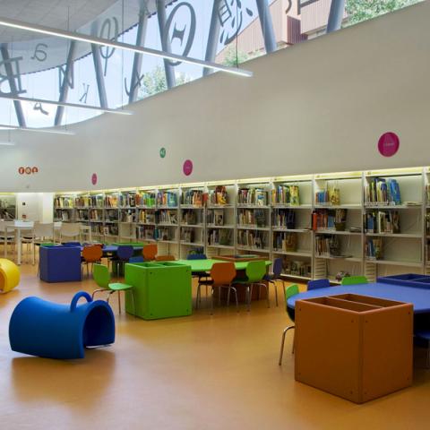 Biblioteca Luis Martín Santos (Villa de Vallecas)