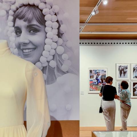 Sala de exposiciones Madrid ICONO POP. Foto Miguel Ángel Camón. Comunidad de Madrid un maniquí en primer plano y dos mujeres contemplando las fotografías en segundo plano